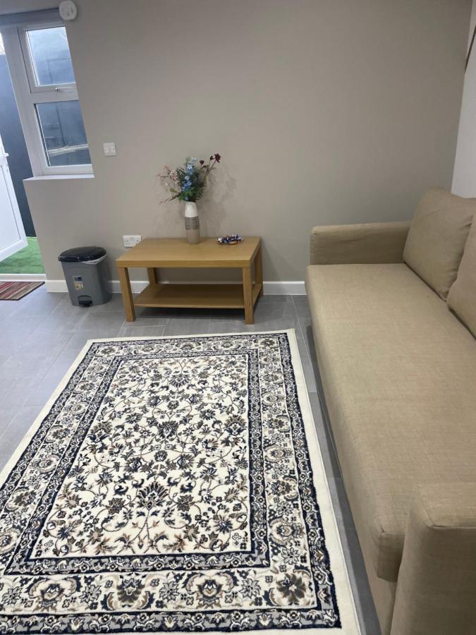 One Bedroom Apartment Goodmayes Εξωτερικό φωτογραφία