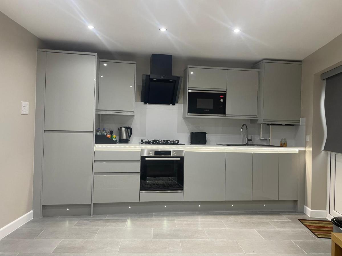 One Bedroom Apartment Goodmayes Εξωτερικό φωτογραφία